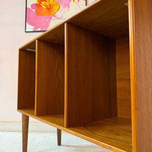 Kleines Regal Teak für Schalltplatten aus Dänemark