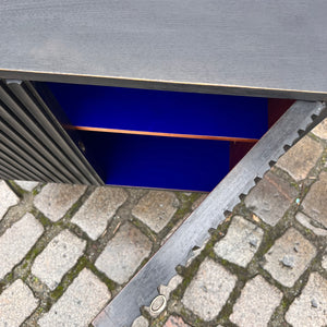 Kommode schwarz auf Hairpin Legs