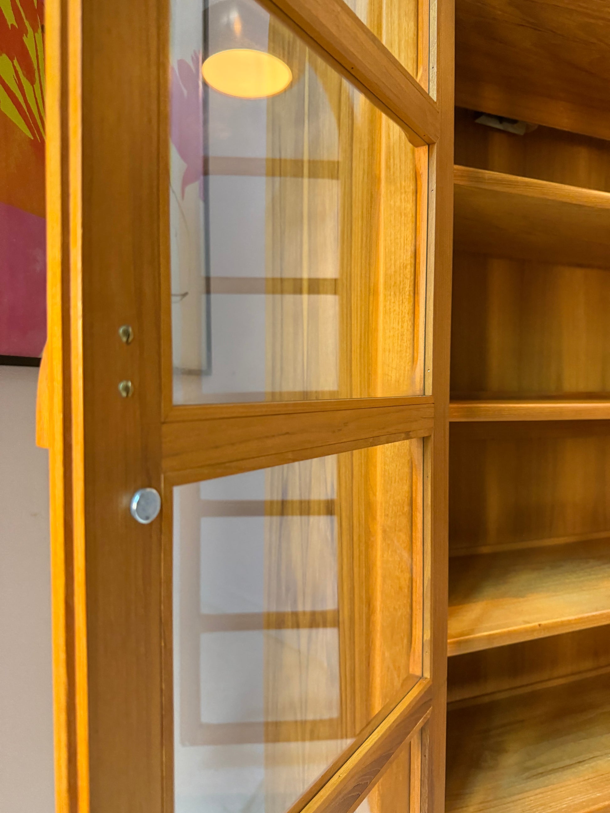 Rundbogen Vitrine Teak von Dyrlund