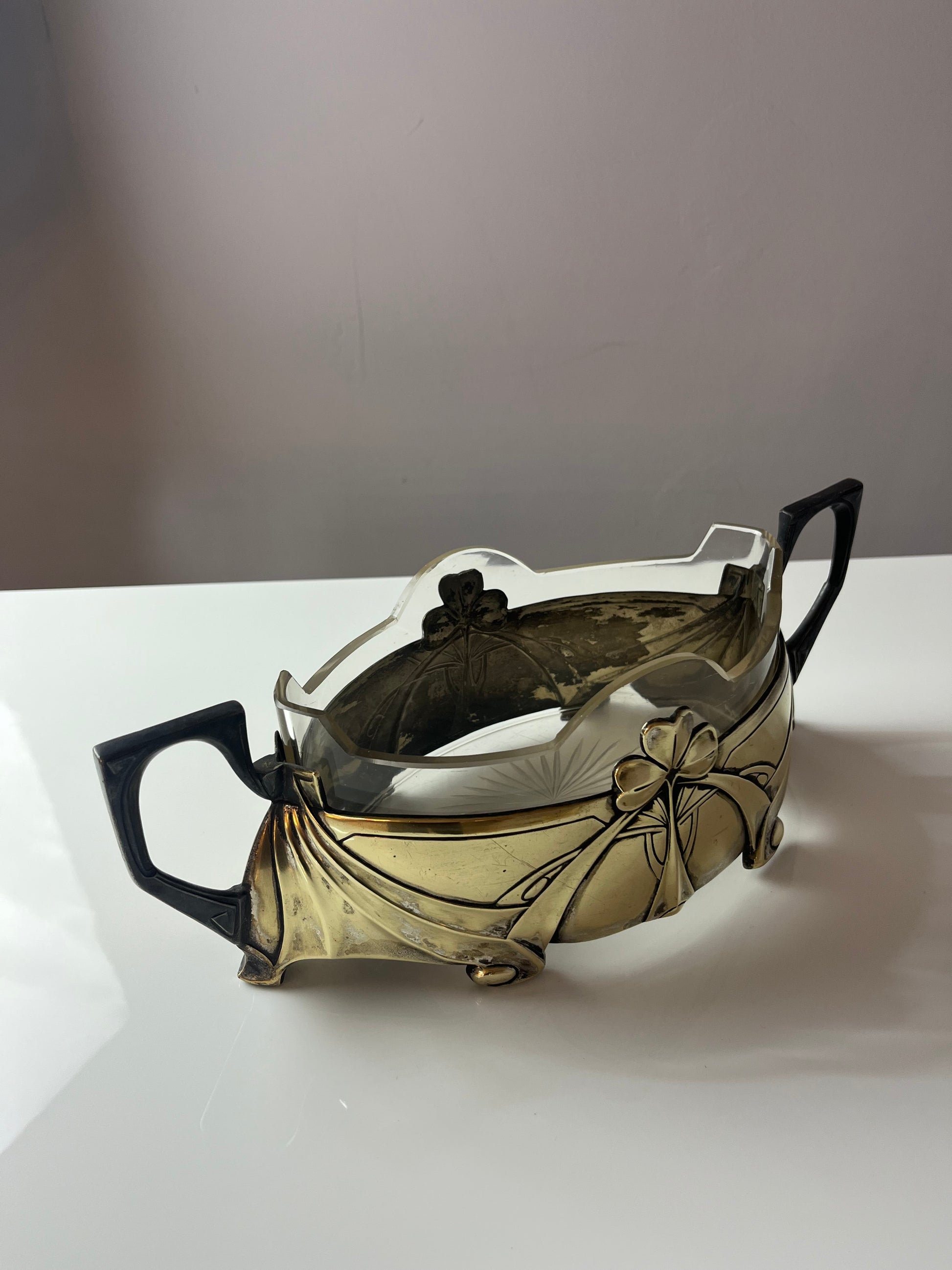 Jardiniere mit Kleeblatt von Metallwarenfabrik Hans Peter aus 1908