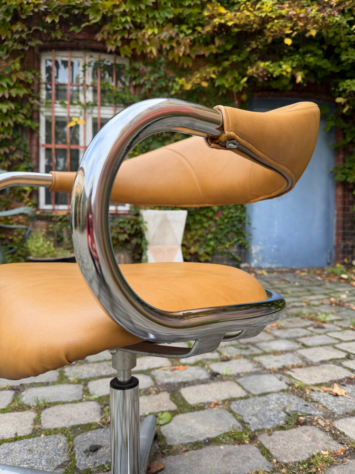 Drehstuhl Chrom Leder von Olymp
