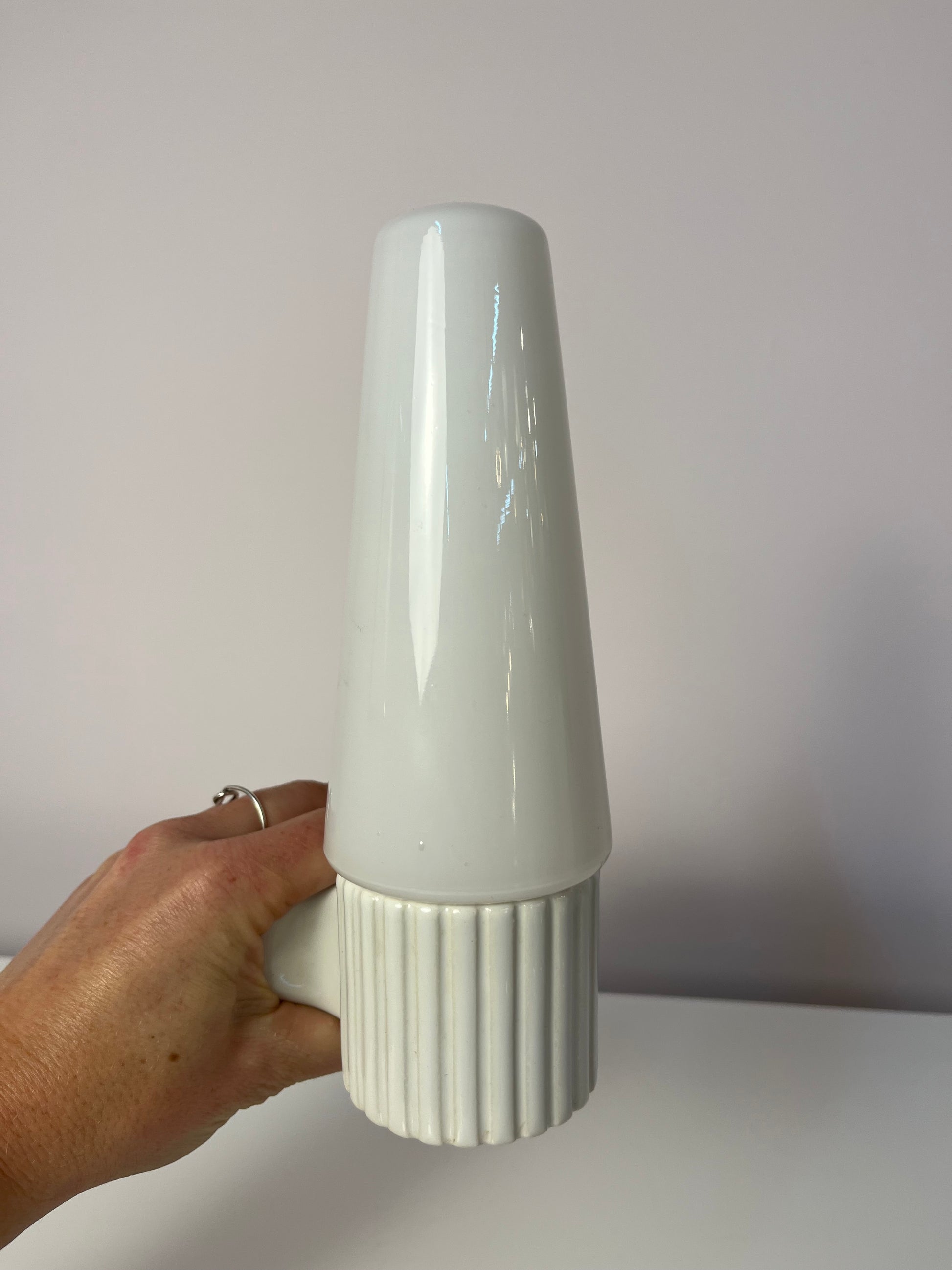 Wandlampe Modell 6020 weiß von Sigvard Bernadotte für Ifö