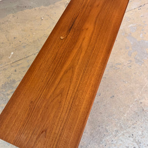 Regal Teak mit neuen Chromfüßen