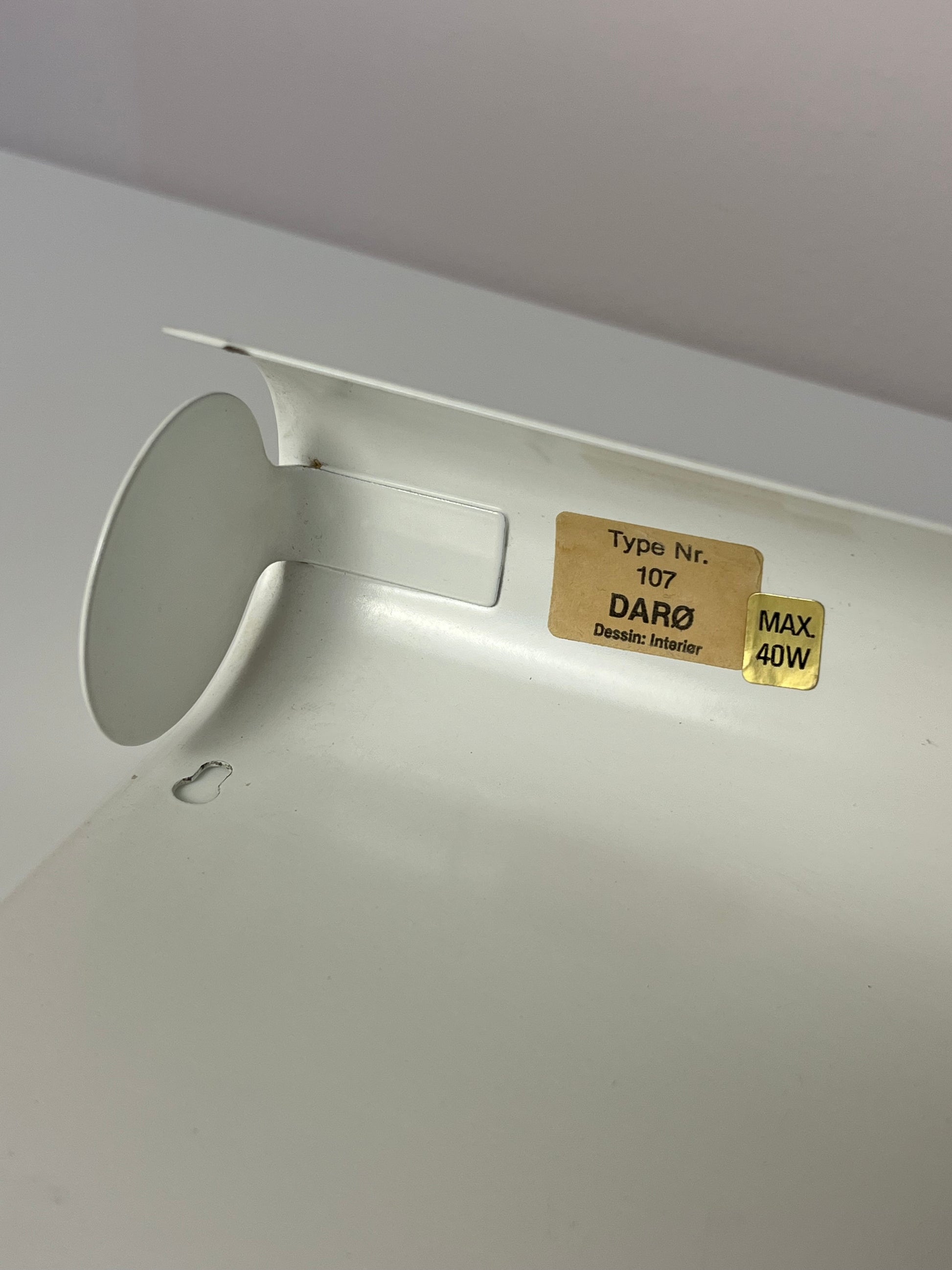 Wandlampe Typ 107 weiß von Darø