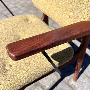 Armlehnstuhl hellgrün Teak neu gepolstert