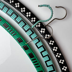 Set: 3x Kleiderbügel grün schwarz