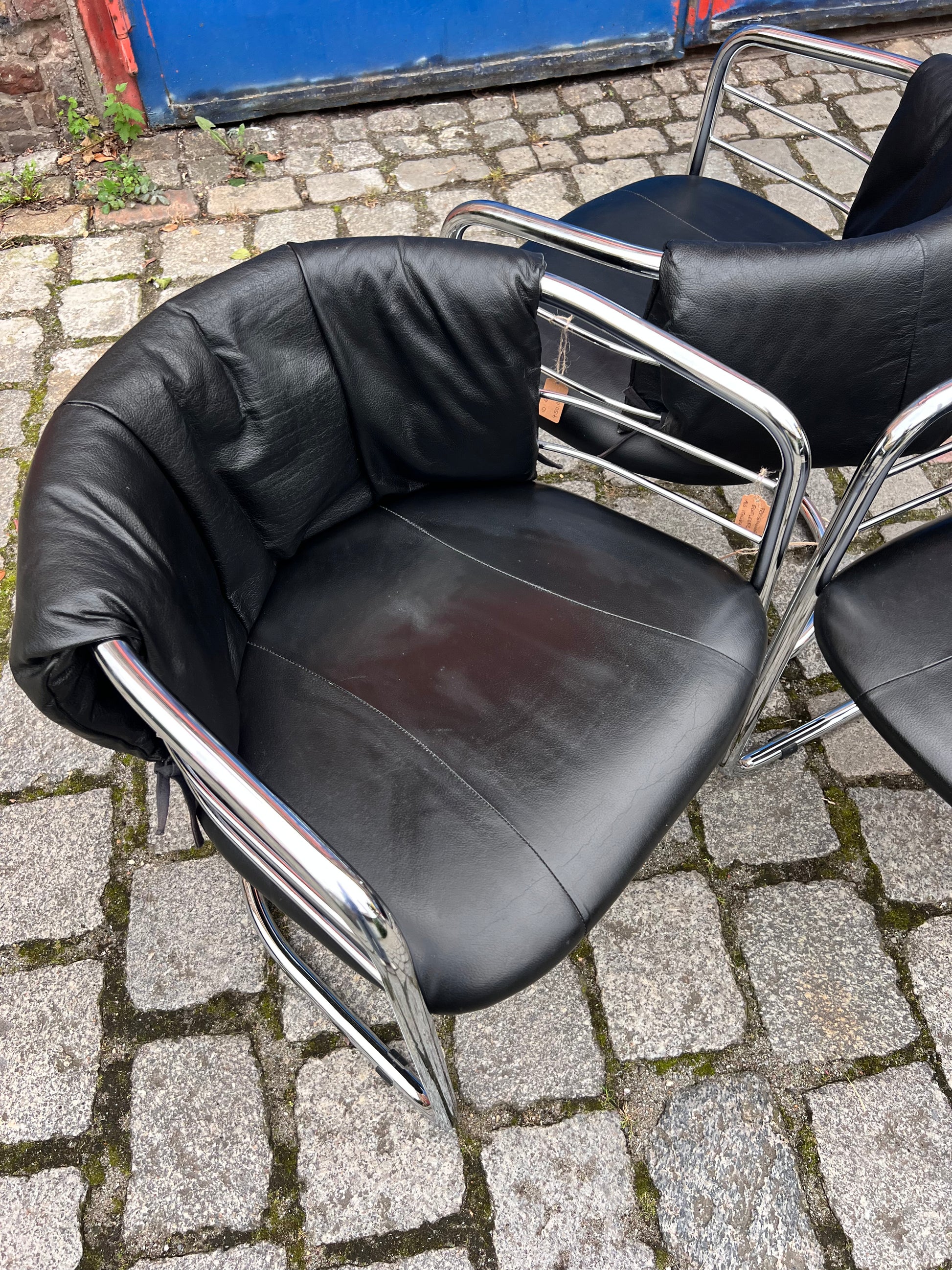 Freischwinger Echtleder Chrom aus Italien