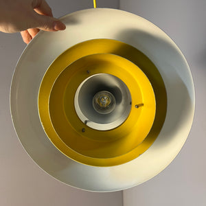 Lamellenlampe Silber Messing mit gelbem Innenleben von Granhaga