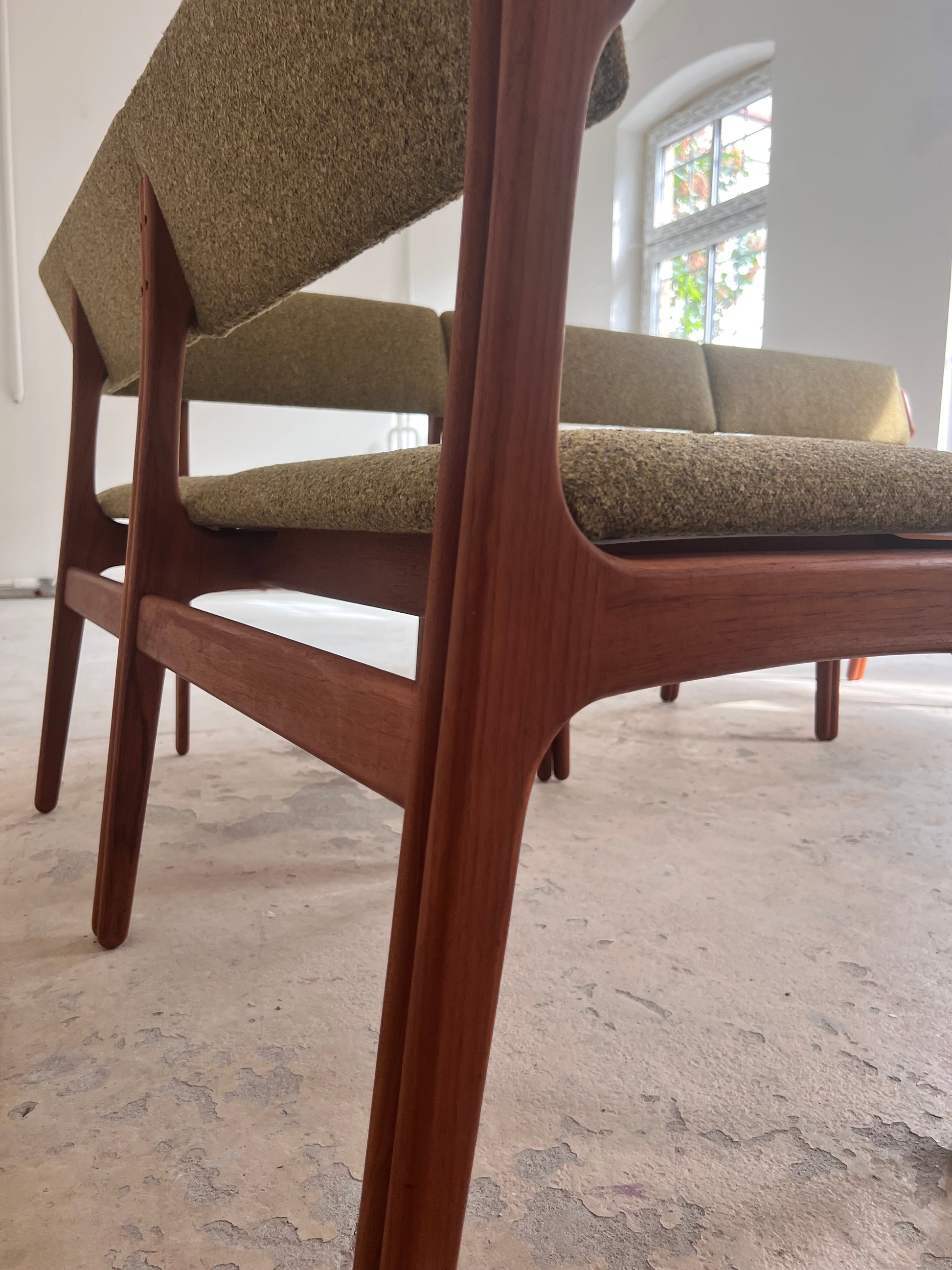 Eckbank grün Teak neu gepolstert von Erik Buch