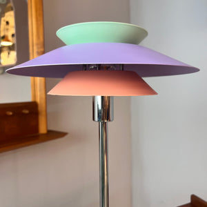 Tischlampe flieder pastell neu lackiert aus Dänemark