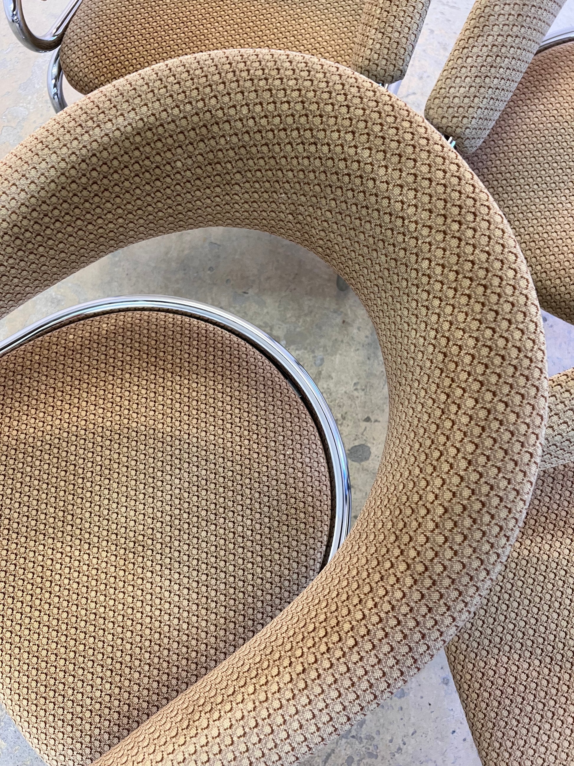 Freischwinger beige Chrom von Giotto Stoppino - Sehr guter Zustand