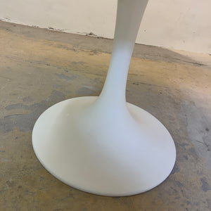 Runder Tulip Esstisch weiß Fiberglas
