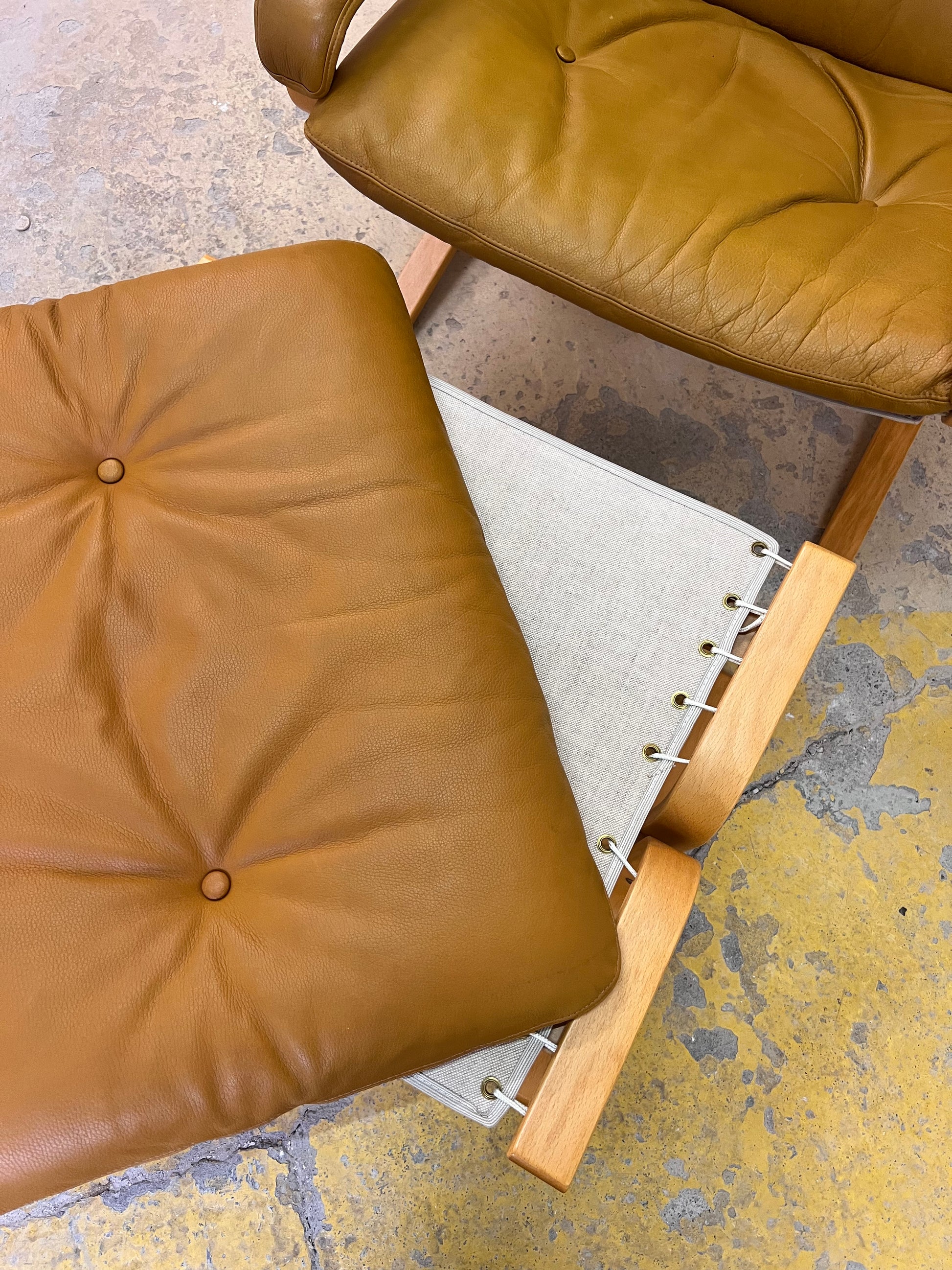 Set: Sessel Siesta mit Hocker Echtleder von Ingmar Relling für Westnofa