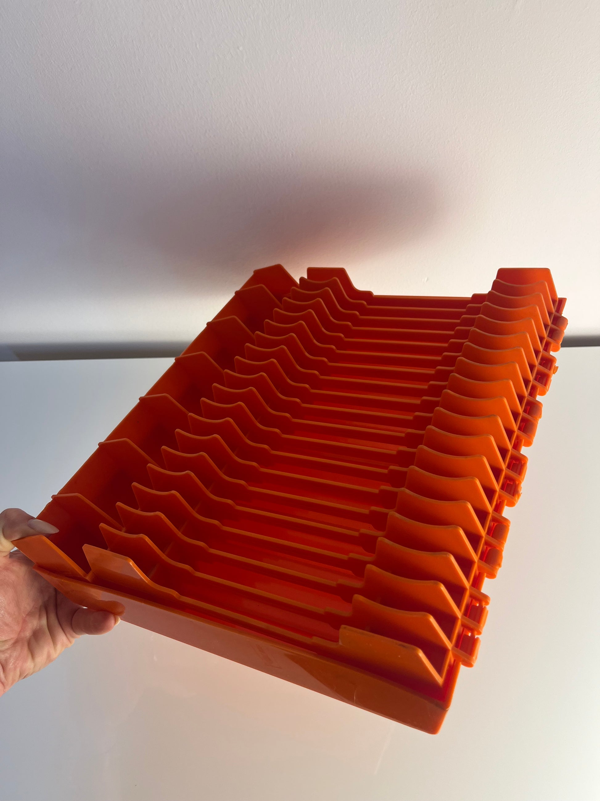 Aufklappbarer Geschirrabtropfer orange von Rhenanit