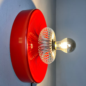 Decken-oder Wandlampe rot mit Sprirale von Elektromfem ISZ