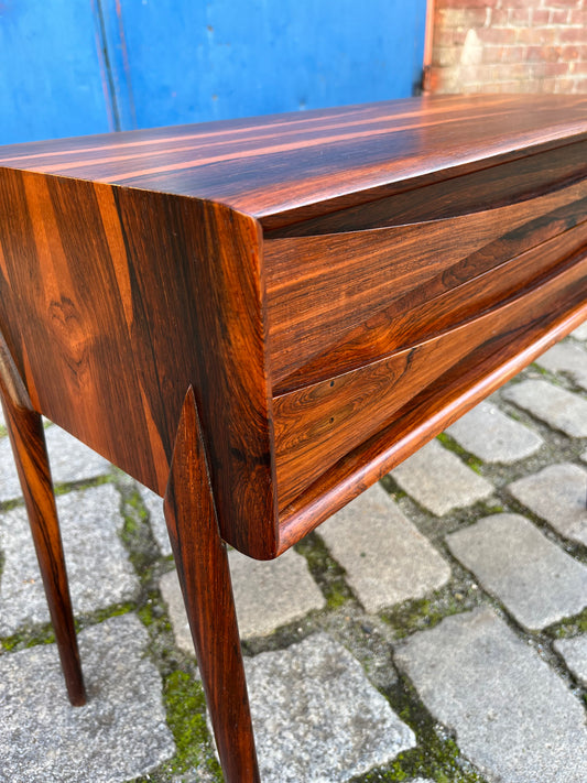 Beistelltisch Modell 6835  Palisander von Rimbert Sandholt für Glas & Trä