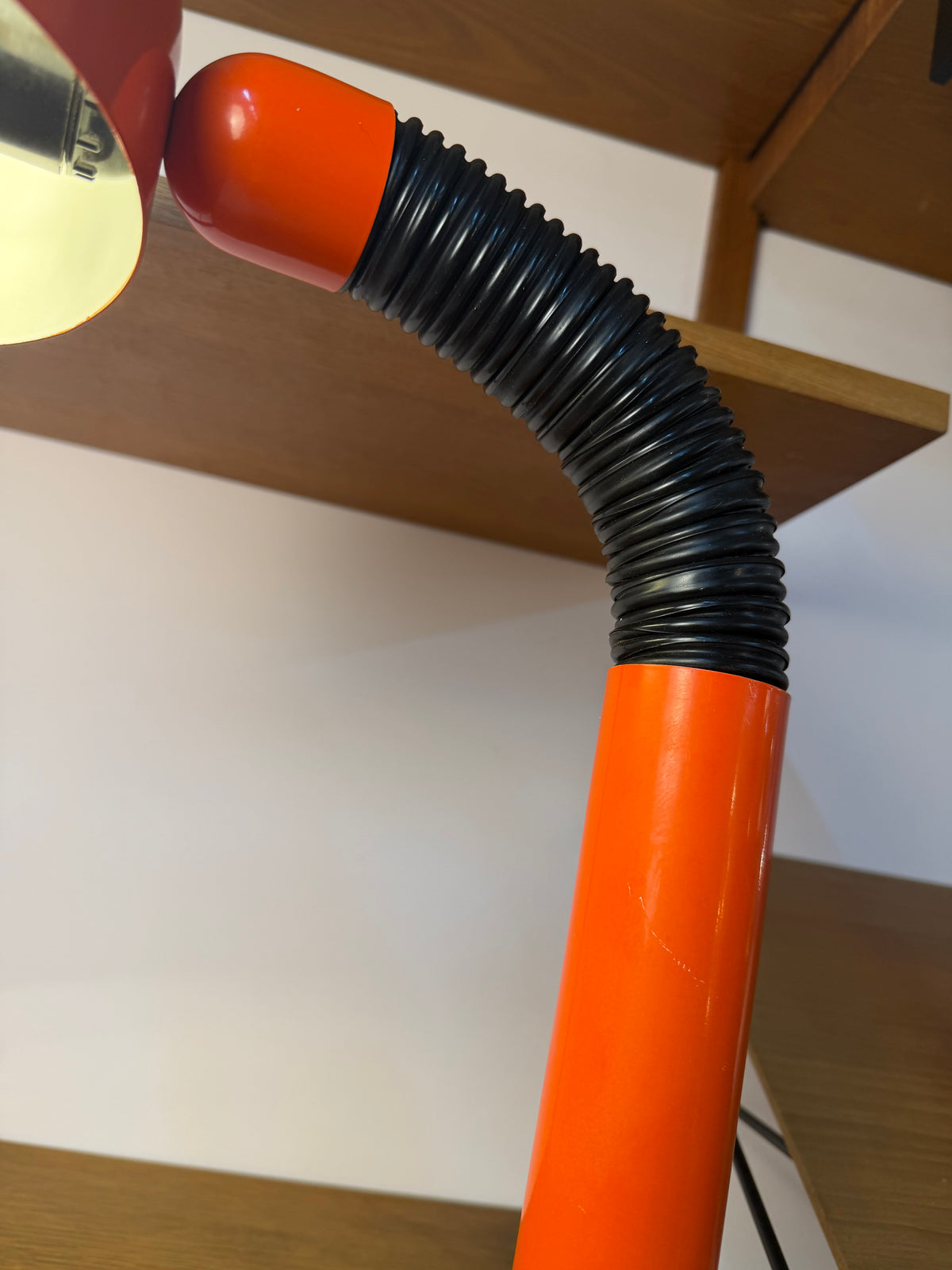 Klemmlampe orange schwarz aus Dänemark