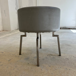 Donut Hocker silbergrau Leder
