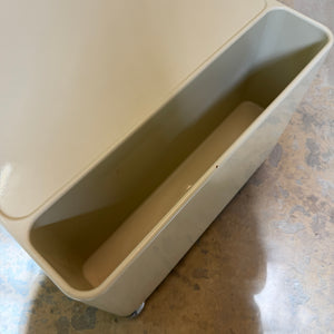 Nachtschrank / Beistelltisch weiß auf Rollen von OPAL Möbel