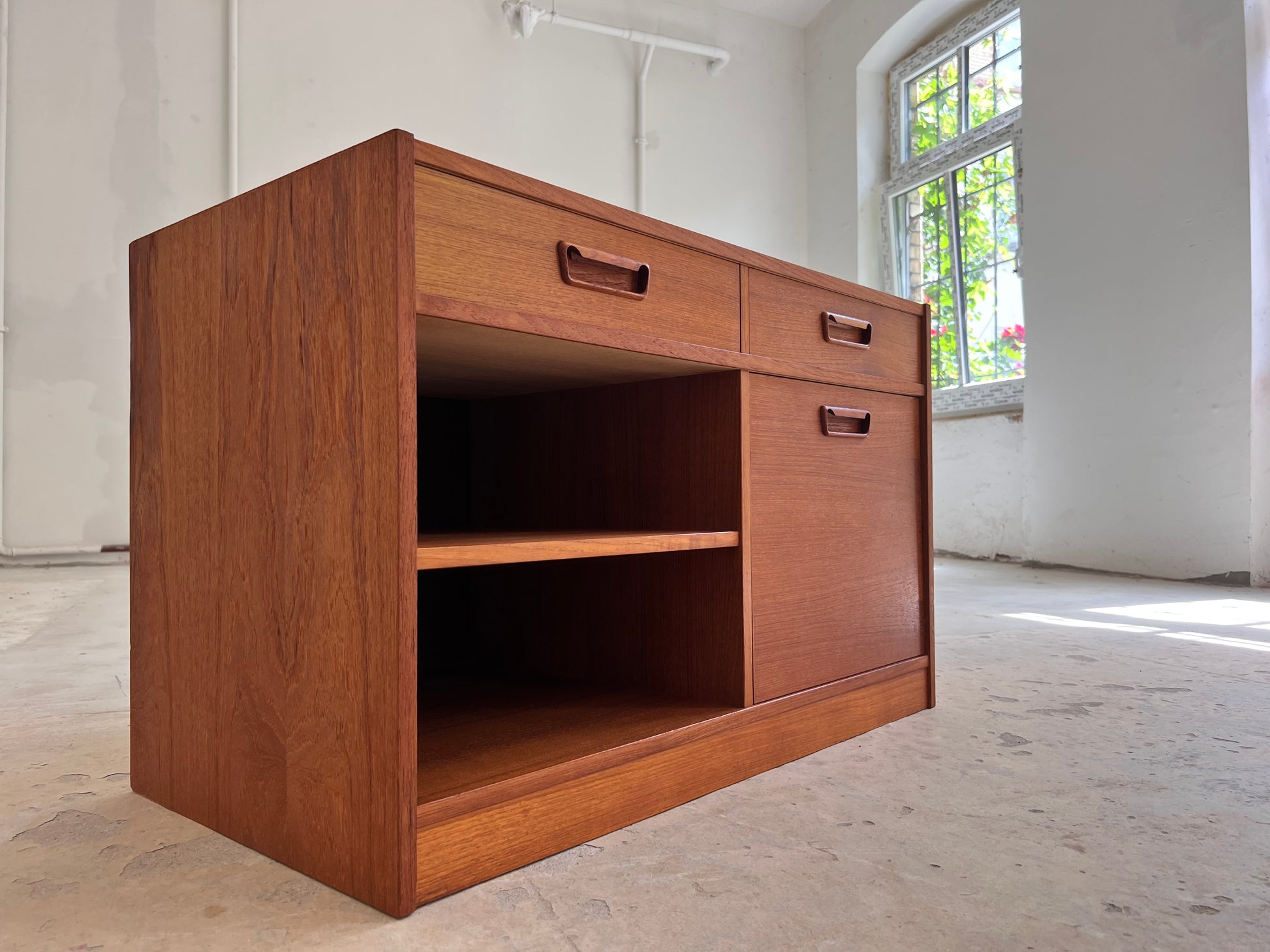 Schrank Teak mit Minibar aus Dänemark