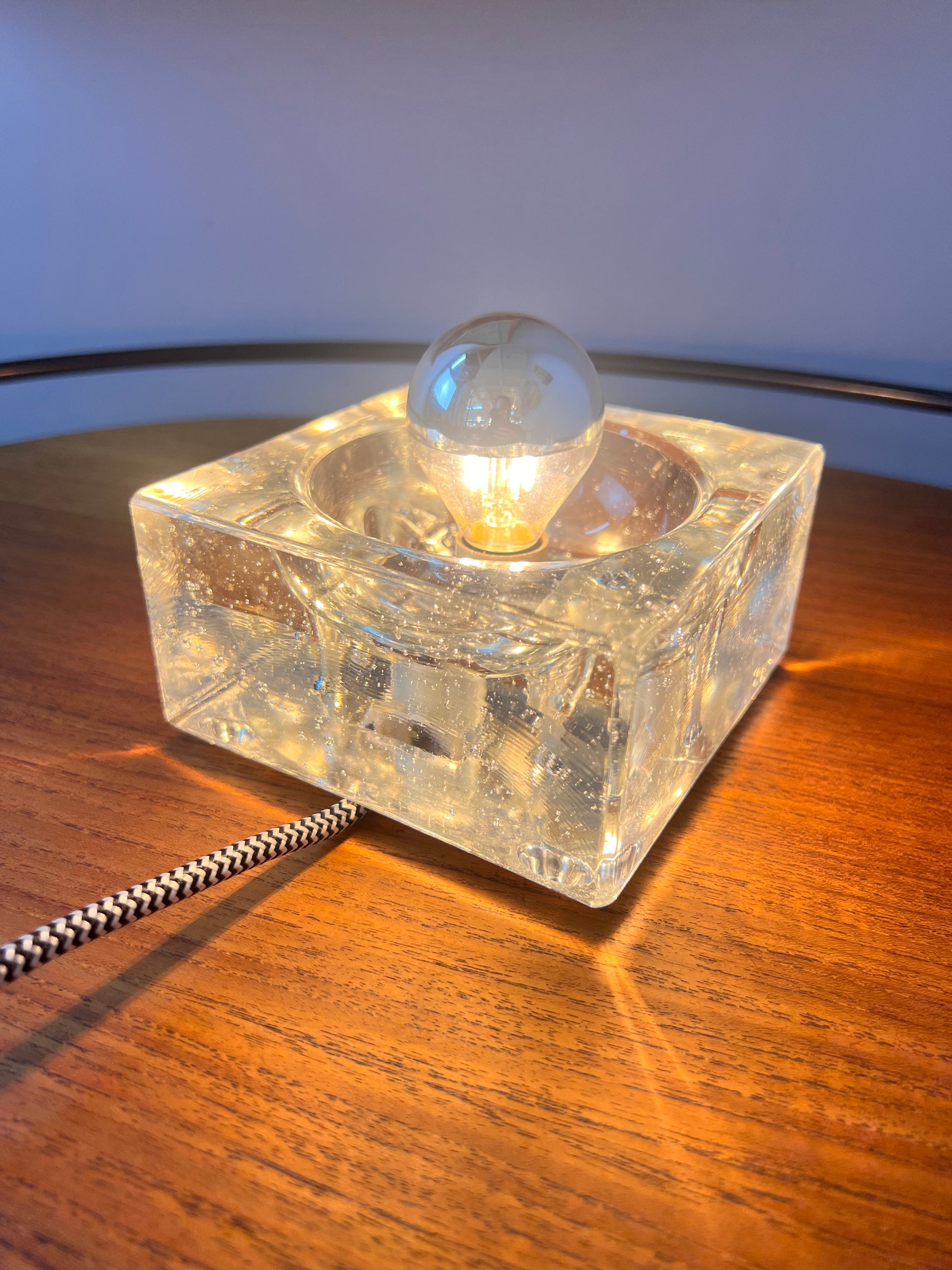 Wandlampe „Ice Cube“ von Wila München