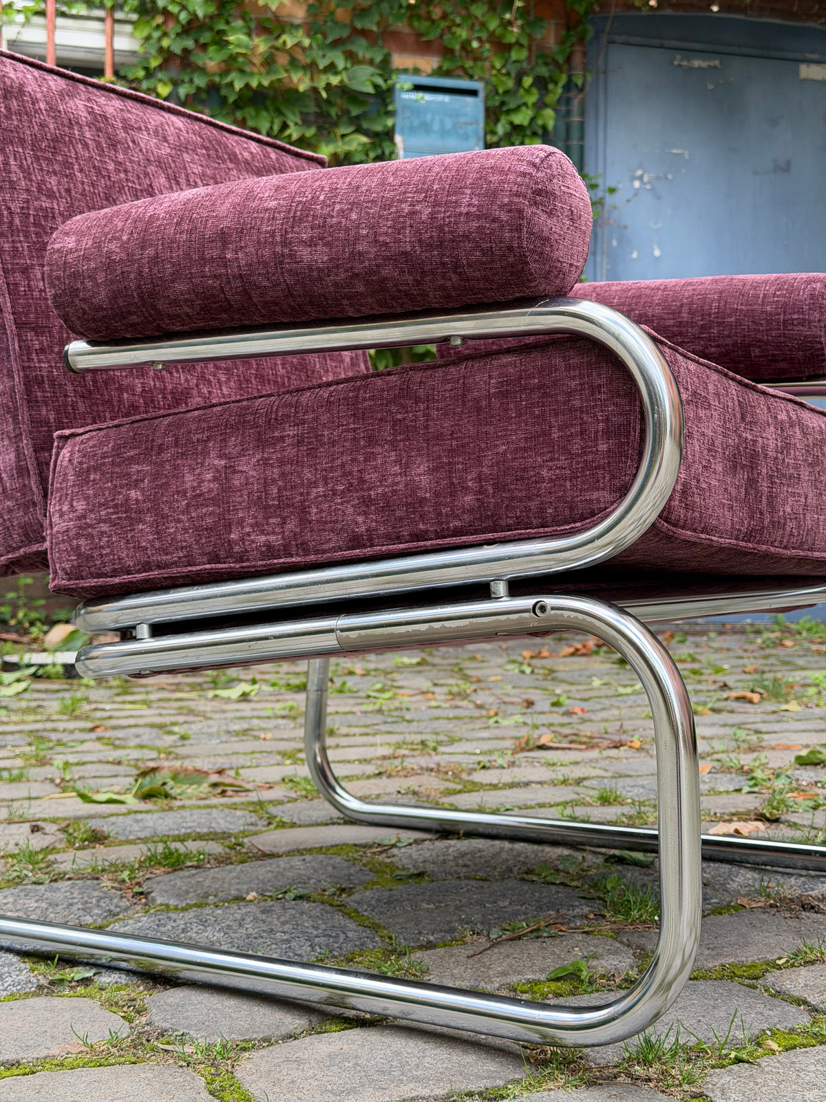 Sessel Halina lila neu gepolstert Chrom von Hellerau
