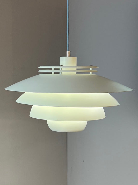 Lamellenlampe weiß aus Dänemark