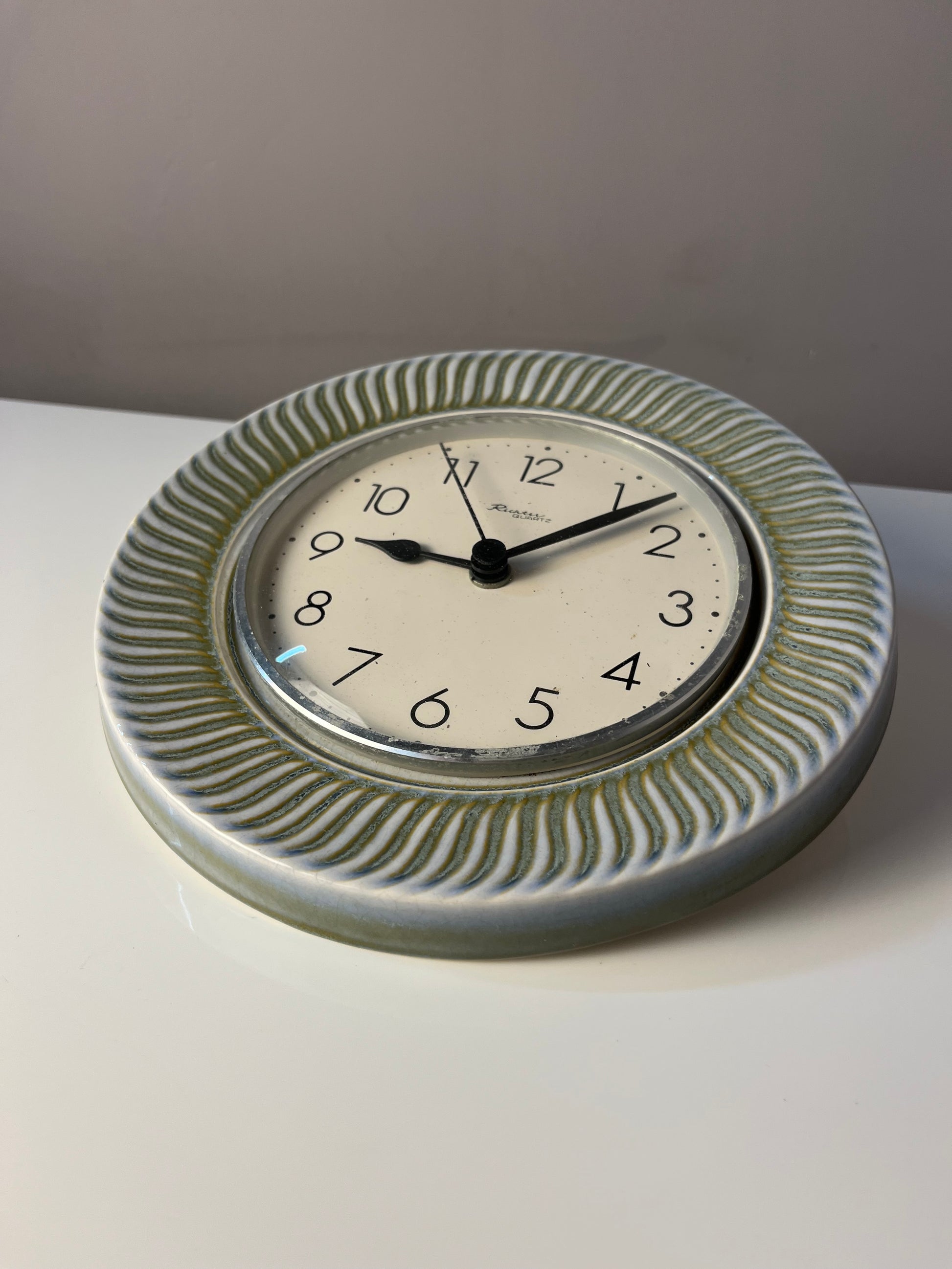 Wanduhr Keramik von Richter Quartz