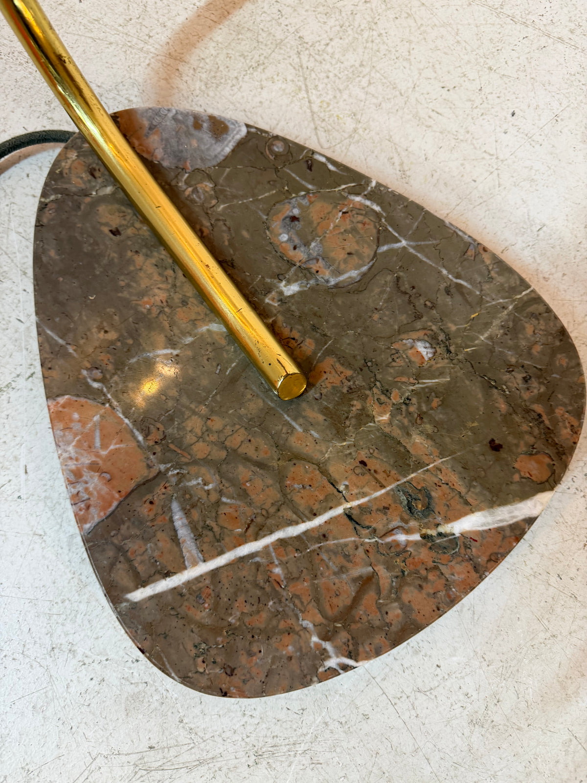 Stehlampe mit Marmorfuß & original Schirm von Rupert Nikoll