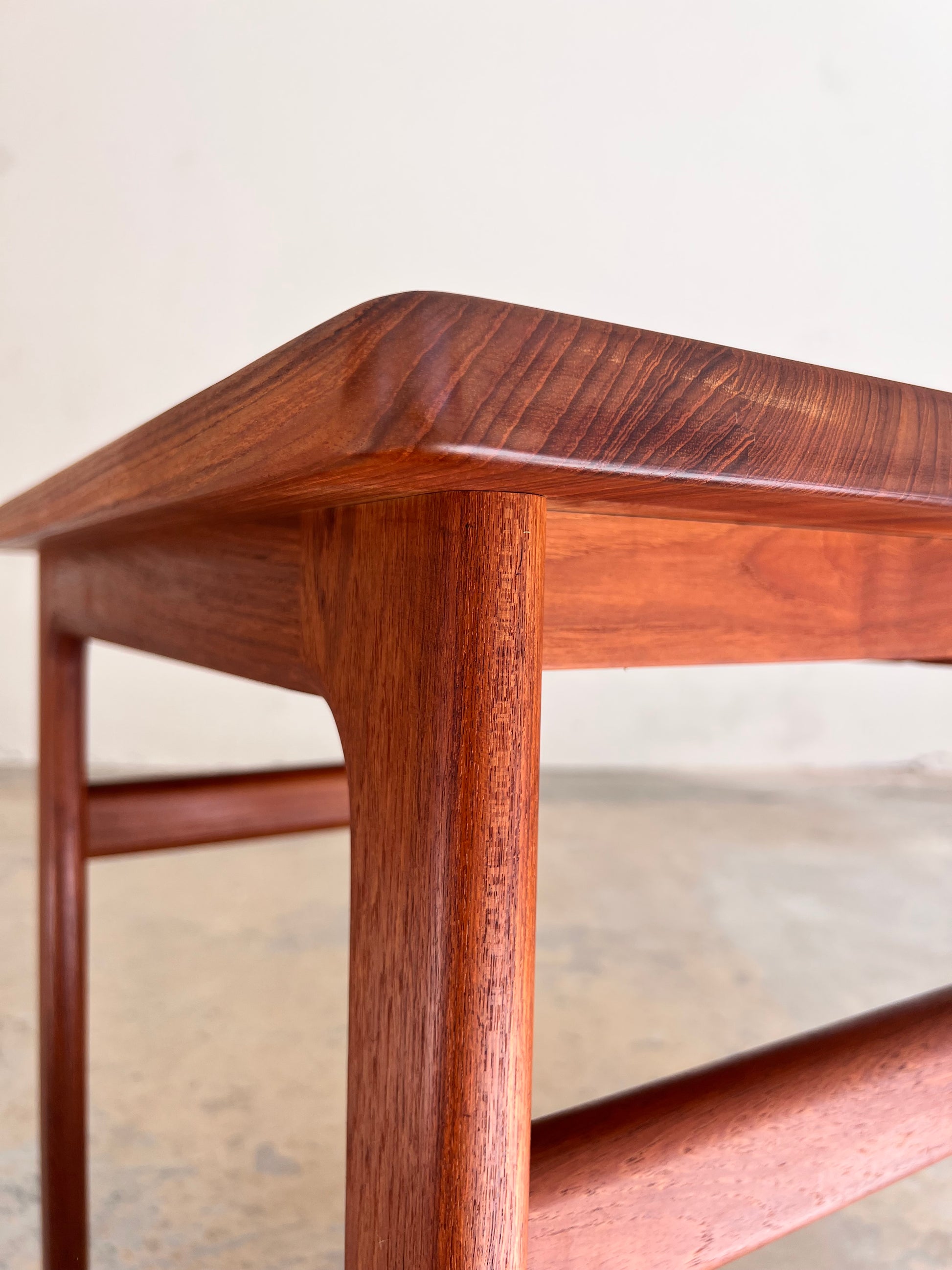 Beistelltisch Teak von Niels Bach