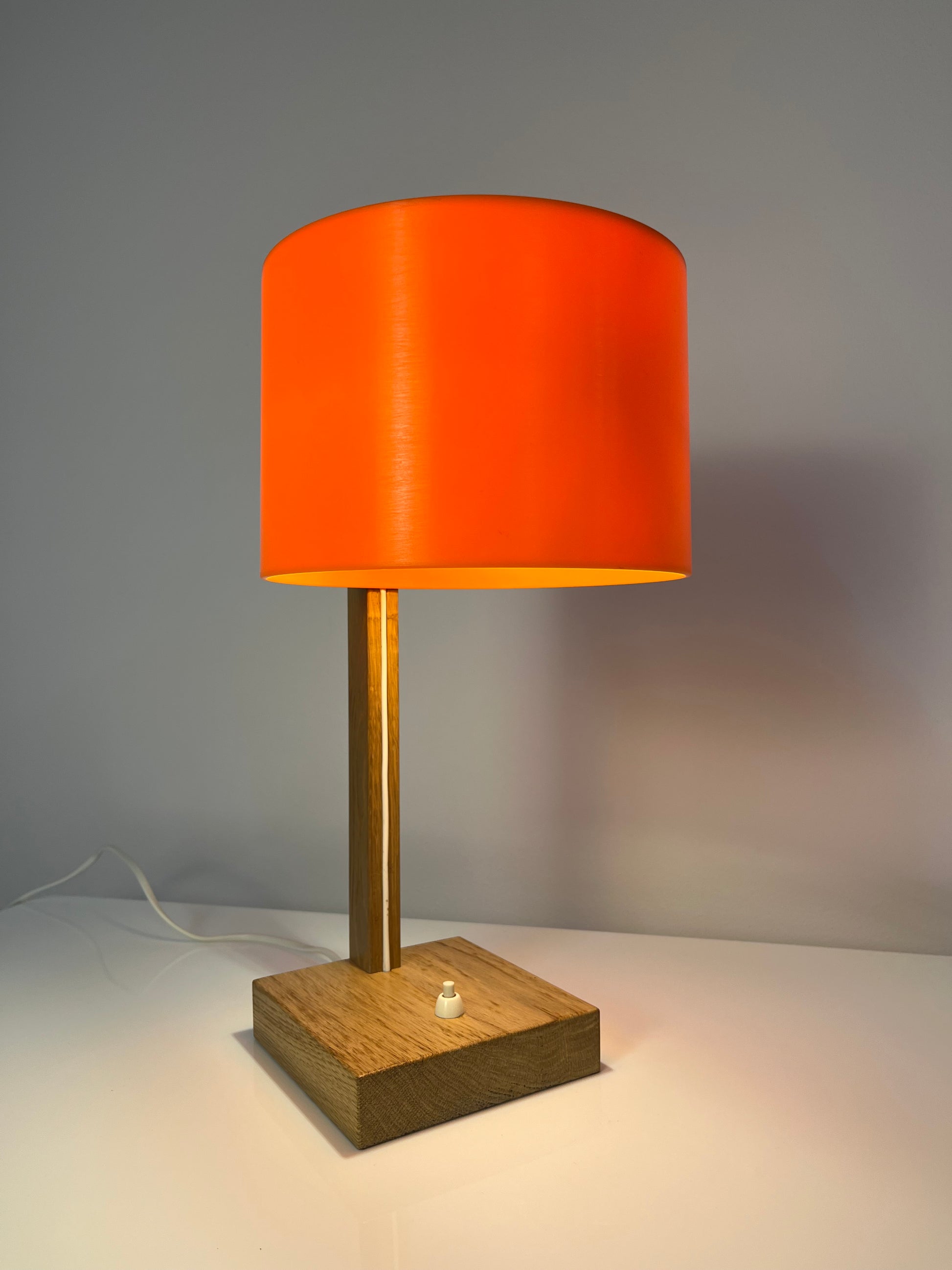 Schreibtischlampe orange Eiche von Luxus Vittsjö