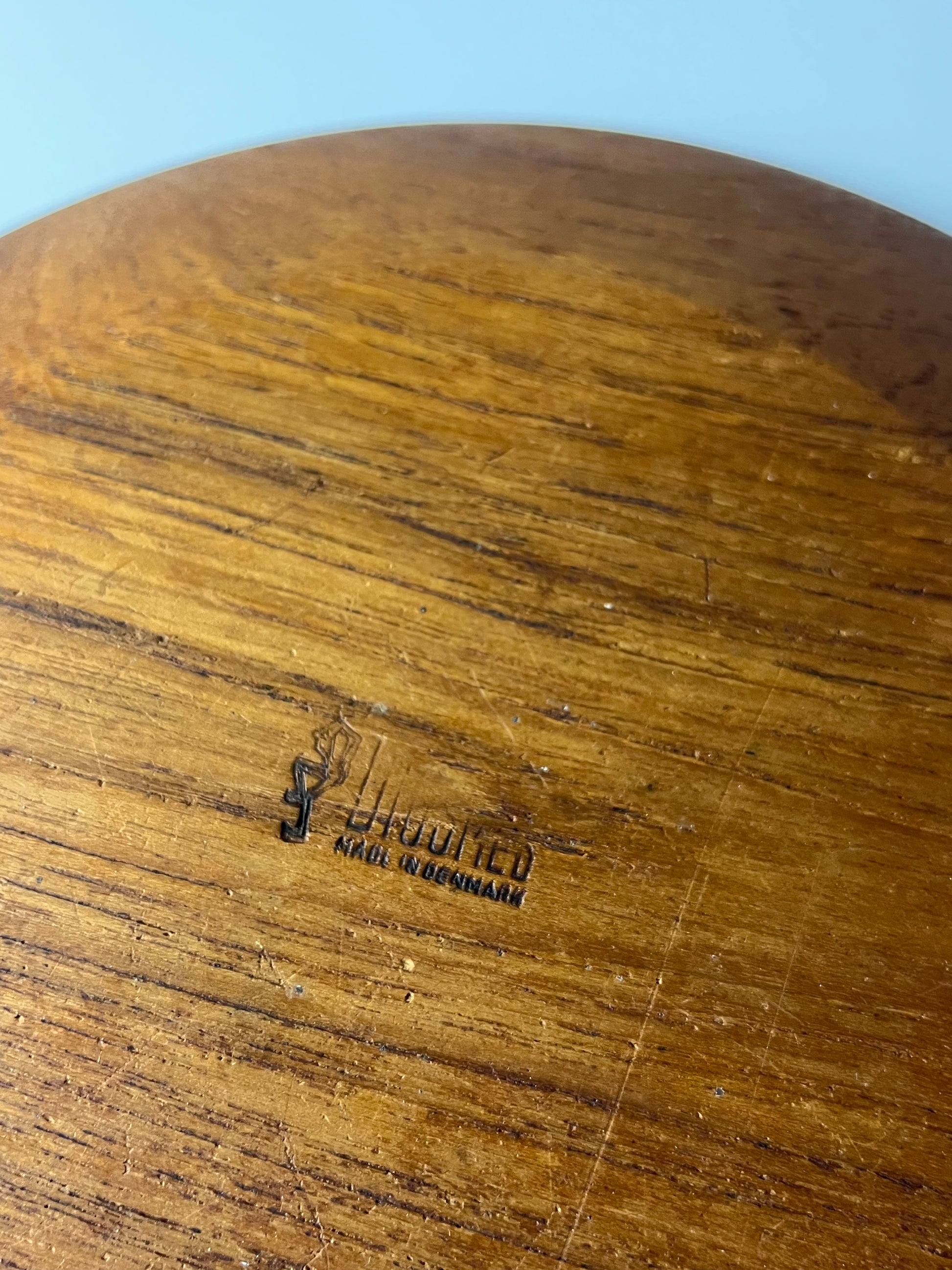 Käseglocke und Teakbrett aus Dänemark