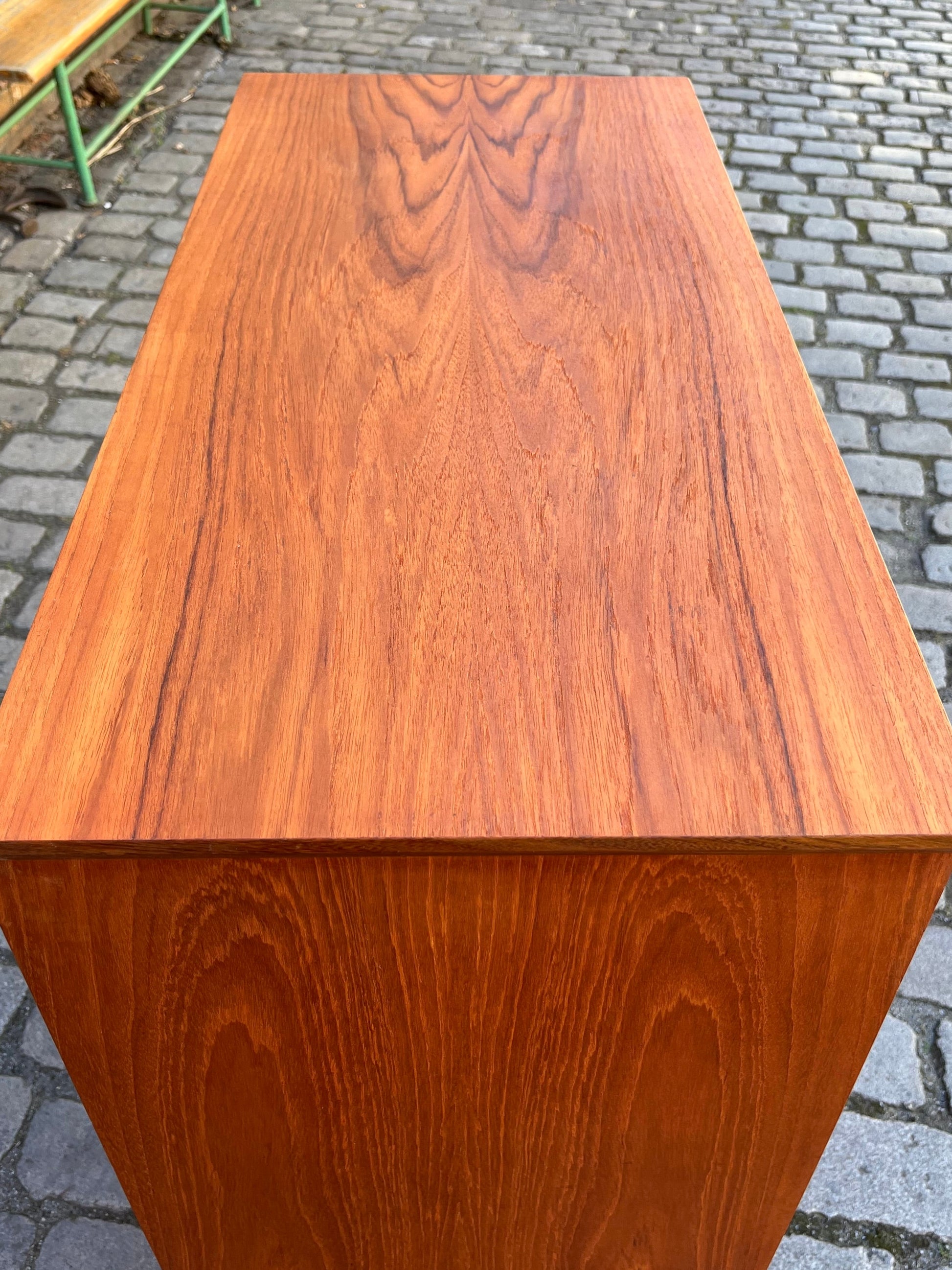 Kommode Teak mit Schloss aus Dänemark
