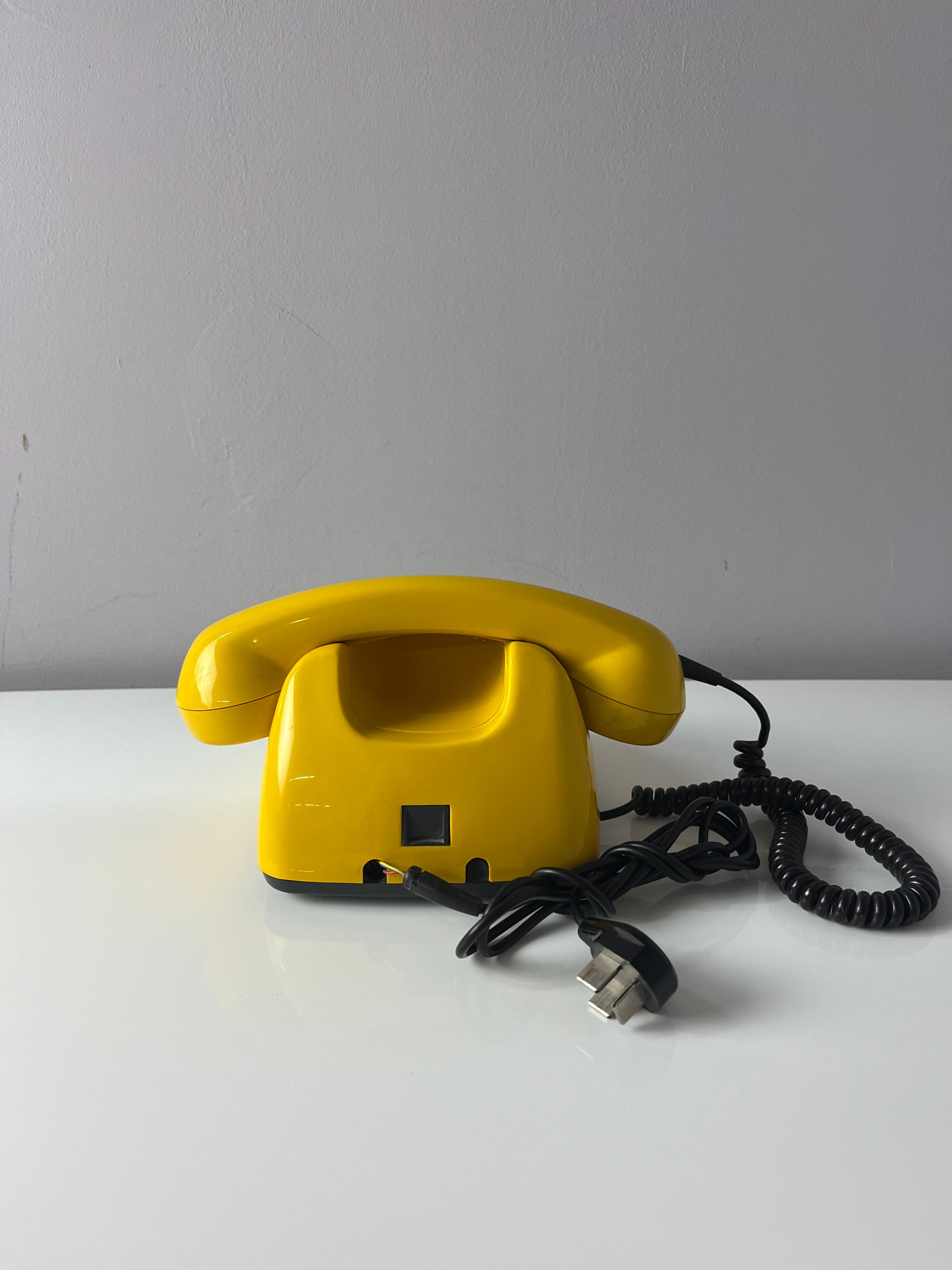 Telefon Modell 73 D gelb von Kirk
