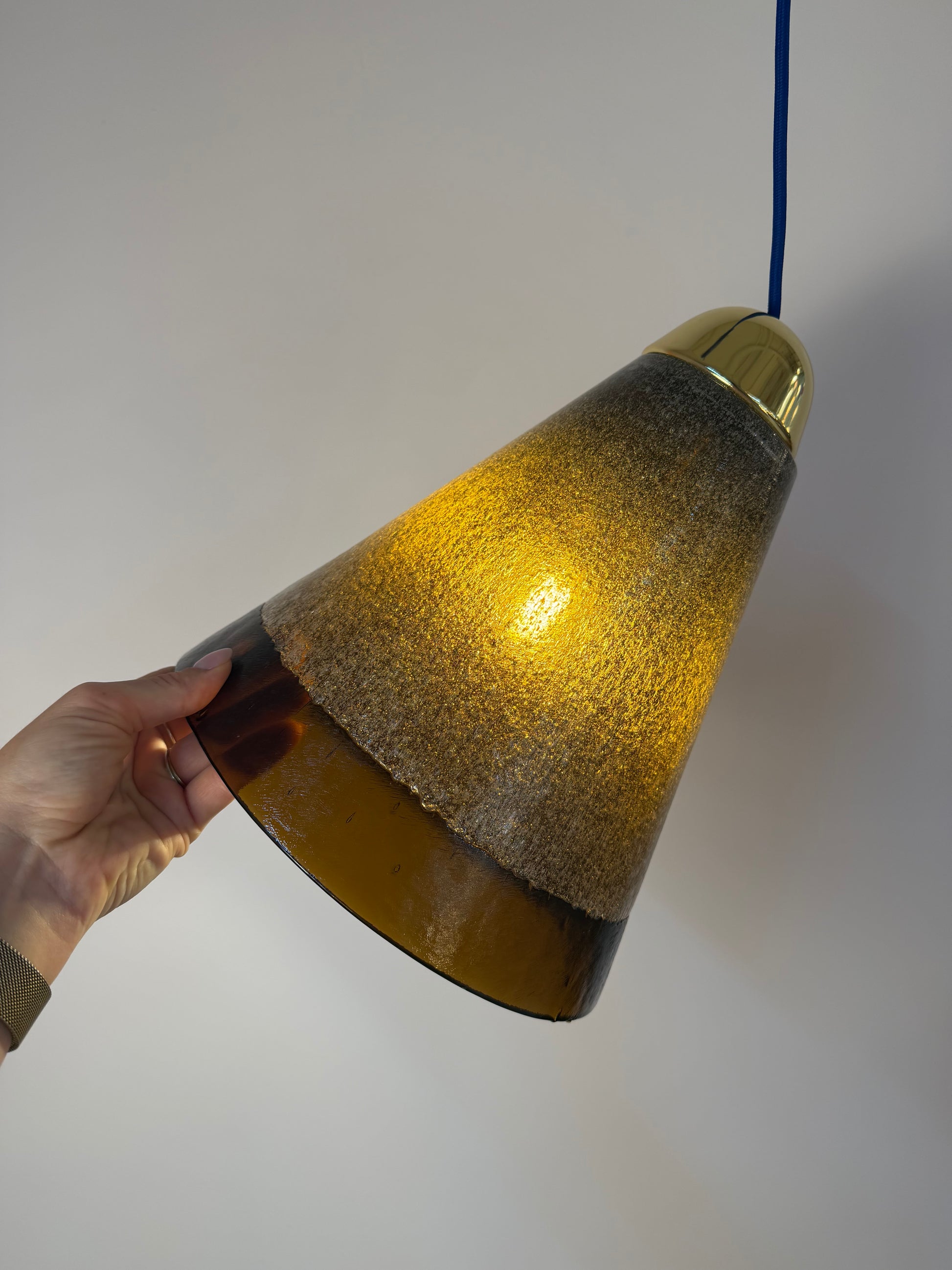 Hängelampe braun Glas von Peill & Putzler