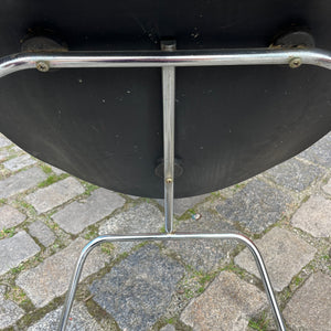 Sessel LCM schwarz Plywood von Ray & Charles Eames