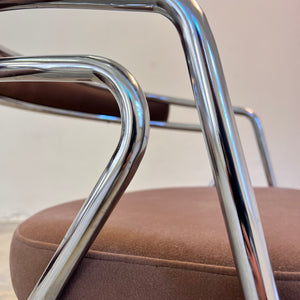 Polsterstuhl Chrom mit braunem Velour