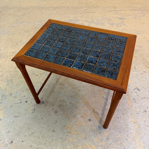 Beistelltisch Teak & blaue Fliesen aus Dänemark
