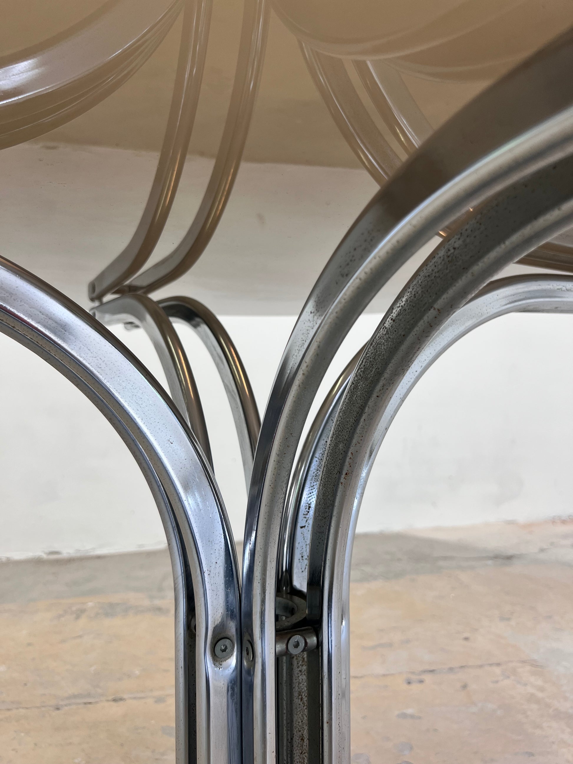 Runder Esstisch Rauchglas & Chrom