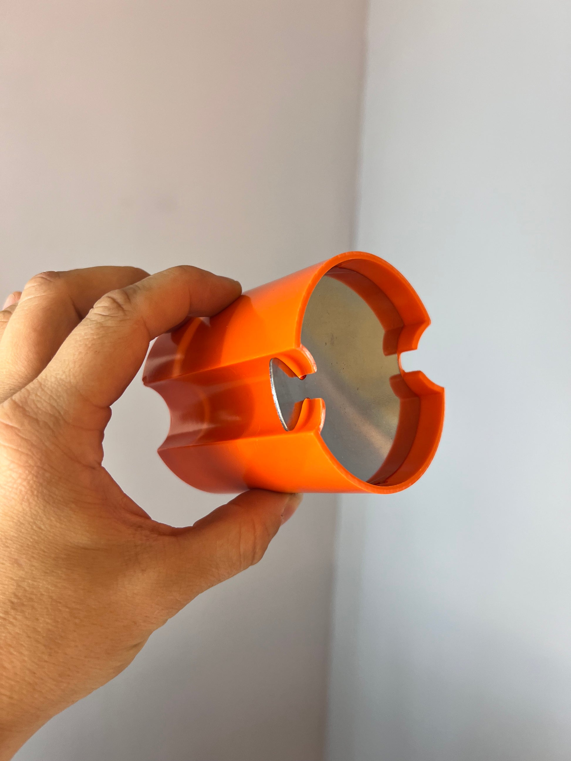 Becher orange von Jean-Pierre Vitrac für Diam