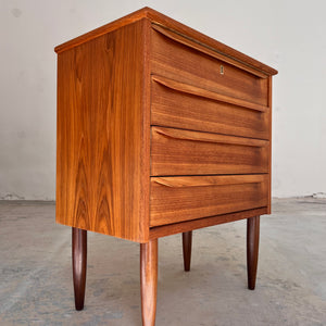 Kommode No. 80 Teak von Egon Tachjelm für Odder