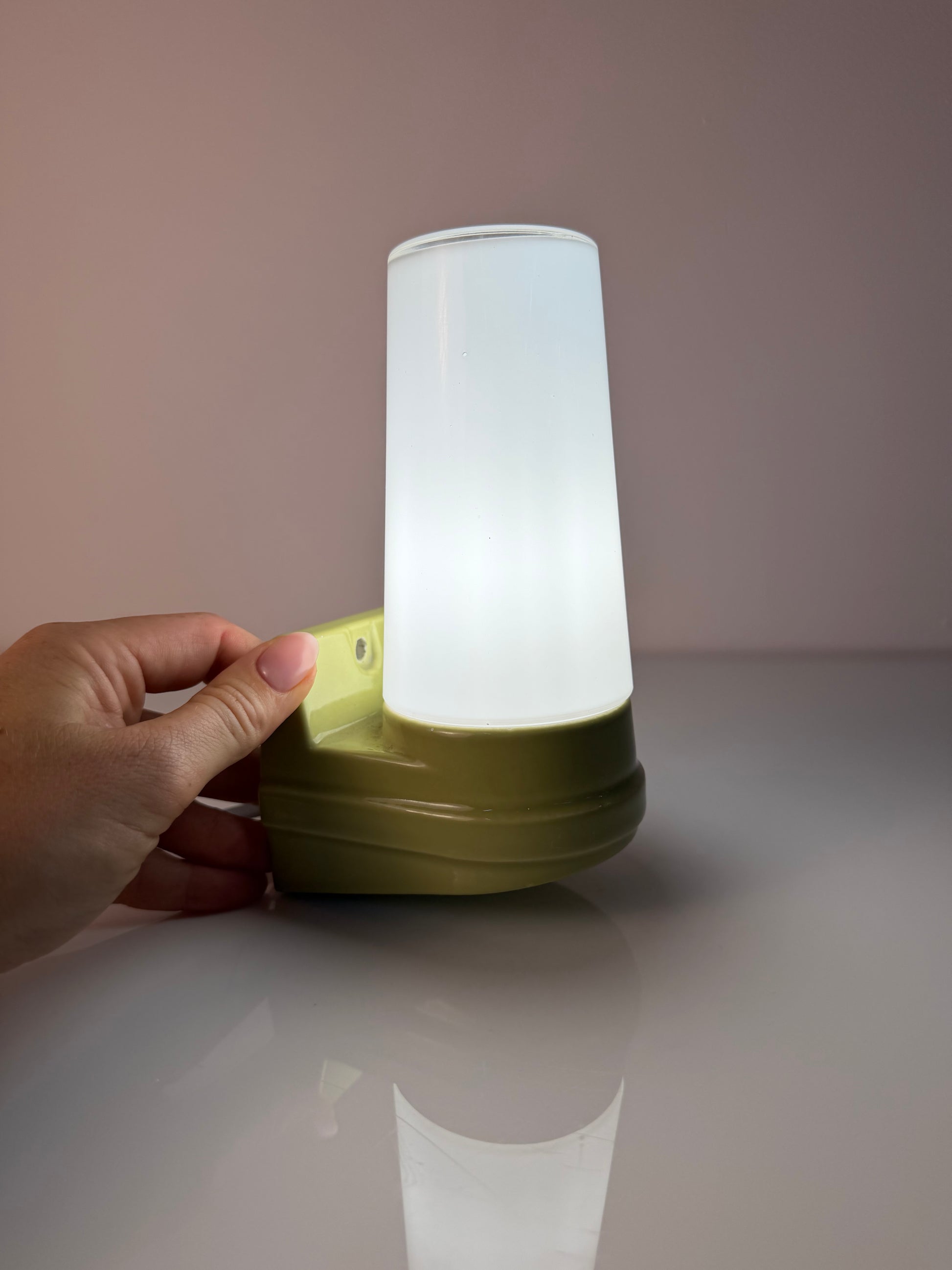 Wandlampe Modell 6080 mintgrün von Sigvard Bernadotte für Ifö