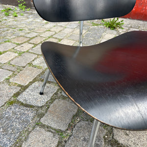 Sessel LCM schwarz Plywood von Ray & Charles Eames