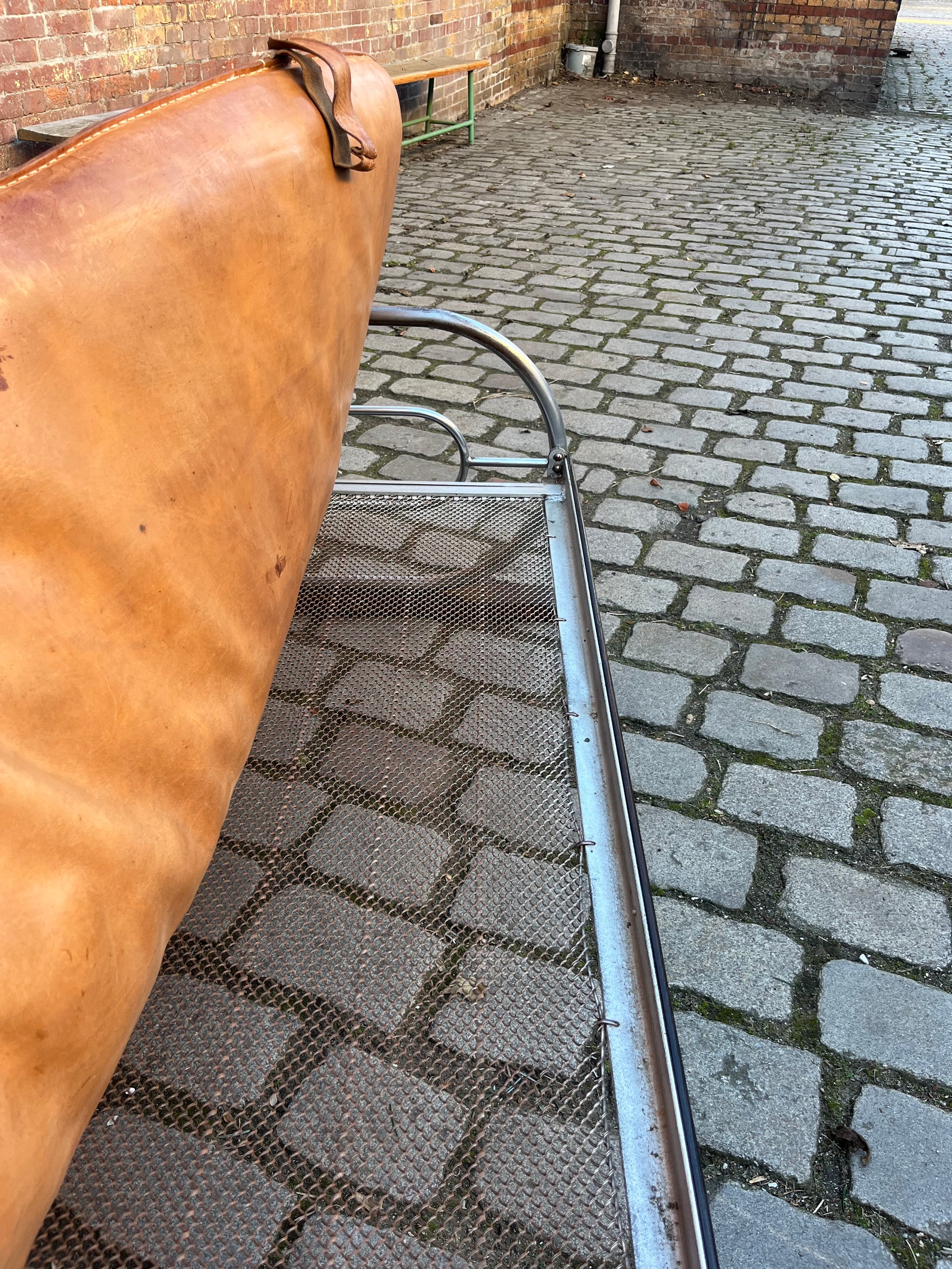 Kufensofa / Tagesbett Echtleder Chrom von Hynek Gottwald