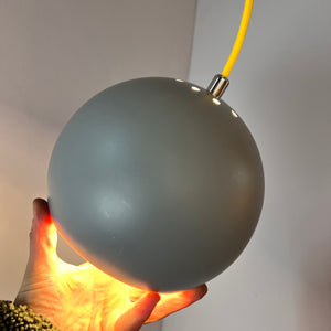 Kugellampe grau von Frandsen Dänemark