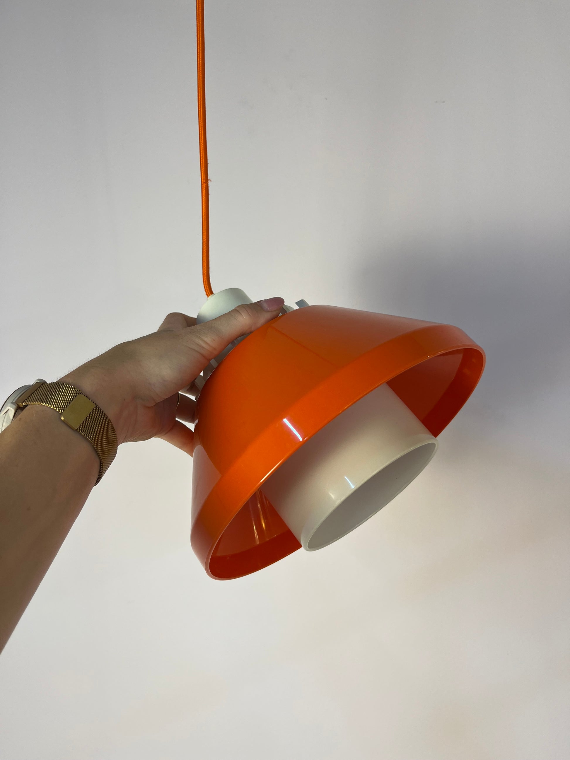 Hängelampe Modell 854 orange Kunststoff von Lyskær Belysning