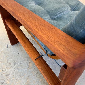 Sessel Loungechair blauer Samt und Teak