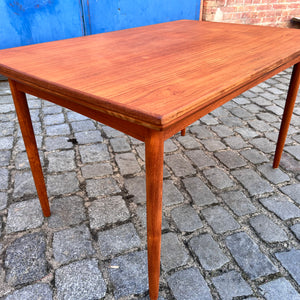 Ausziehbarer Esstisch Teak aus Dänemark
