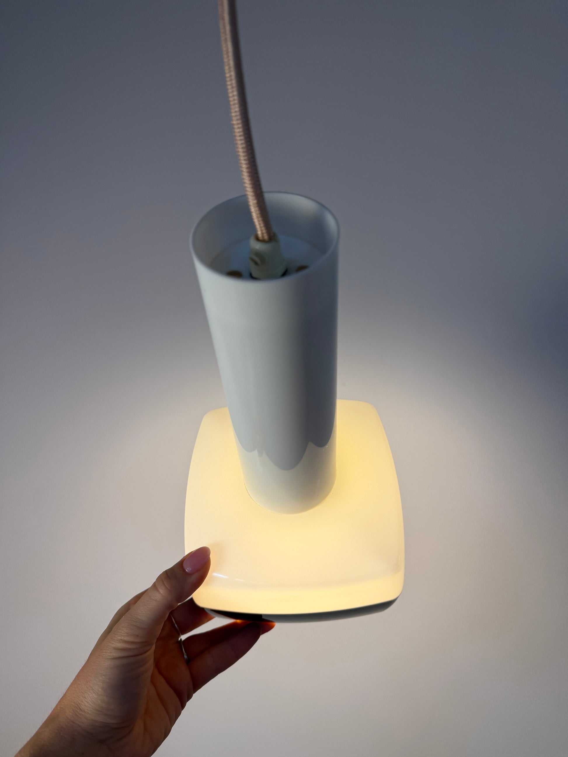 Hängelampe schwarz weiß von Bent Karlby für Schrøder-Kemi