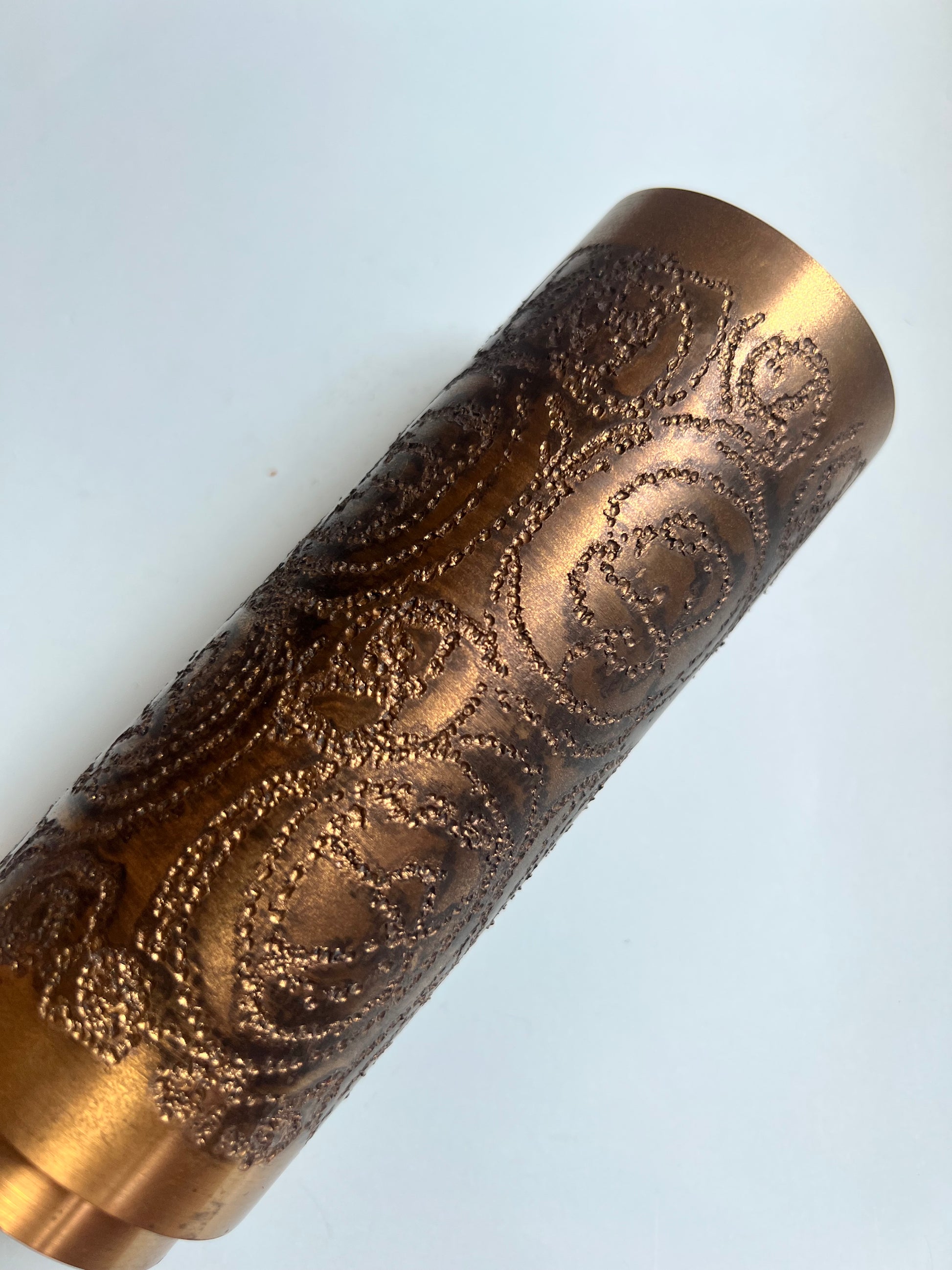 Brutalistische Vase gold Messing 70er